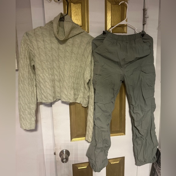 H&M Other - H&M cream green Knit Sweater and joggers